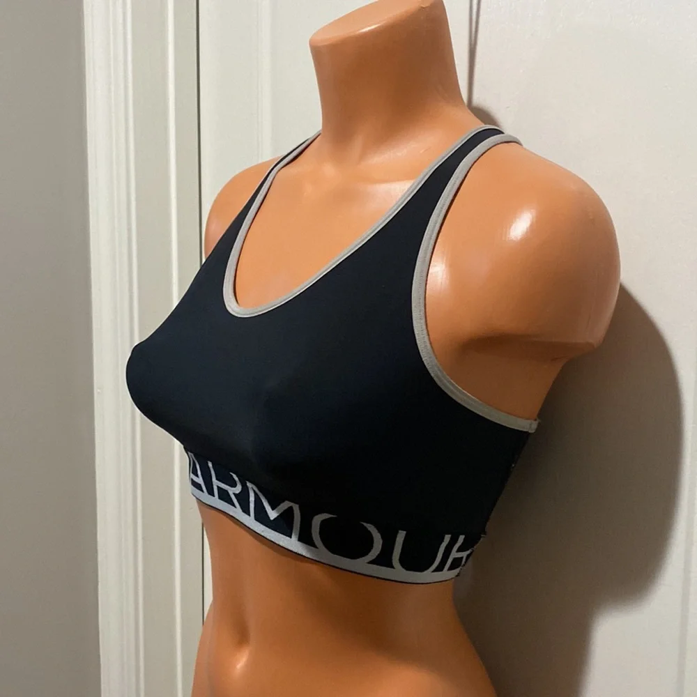 UNDER ARMOUR Black Gray Logo Sports Bra M Medium EUC $45
